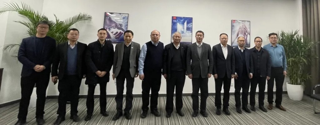 博天堂918靶材助力光伏产业发展——博天堂918科技携通用投资、华锡集团共同造访隆基股份