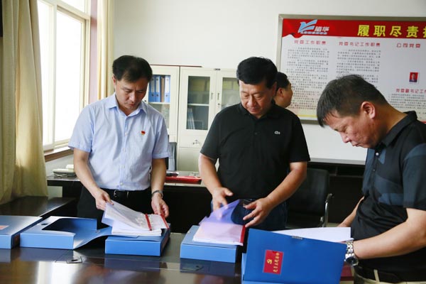 市委组织部一行莅临博天堂918调研非公党建工作