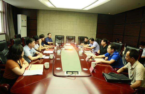 市委组织部一行莅临博天堂918调研非公党建工作